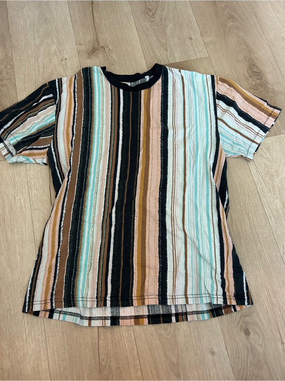 Men’s PacSun shirt